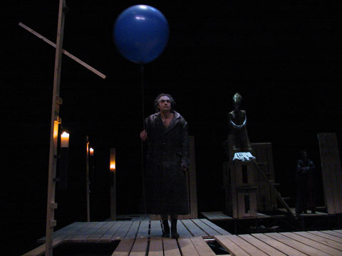 THE LIFE OF GALILEO, TNB Rennes, 2002
