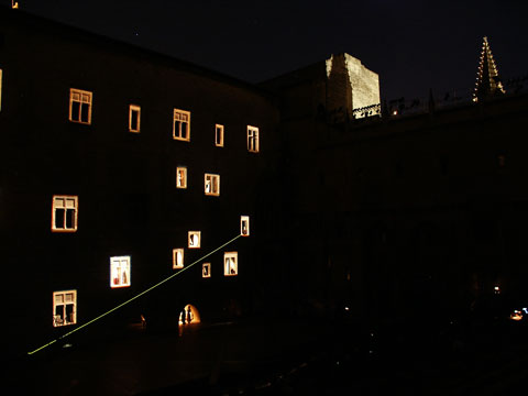 PLATONOV, Cour d'Honneur du Palais des Papes, 2002