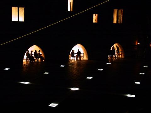 PLATONOV, Cour d'Honneur du Palais des Papes, 2002