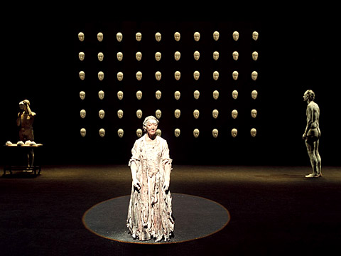 VIOLENCES, Th&eacute;&acirc;tre National de la Colline, 2001