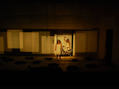 399 SECONDS, TNB Rennes, 2009.11