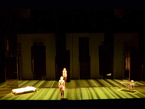 SE TROUVER, THEATRE NATIONAL DE LA COLLINE, 2012.02