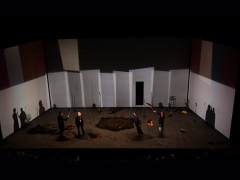 TRISTESSE ANIMAL NOIR, THÉÂTRE NATIONALE DE LA COLLINE, 2013.02